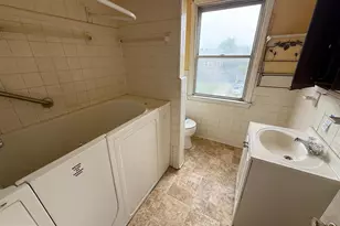 3701 Columbus Dr, Baltimore, MD 21215 - Photo 11