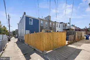 2718 E Fairmount Ave, Baltimore, MD 21224 - Photo 37