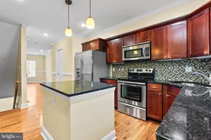 19 N Belnord Ave, Baltimore, MD 21224 - Photo 11