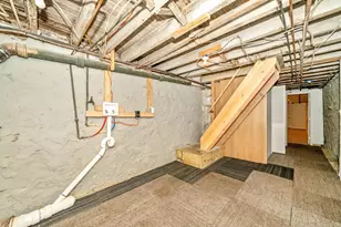 1813 N Bentalou St, Baltimore, MD 21216 - Photo 33