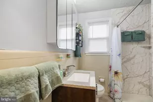 6402 Moyer Ave, Baltimore, MD 21206 - Photo 17