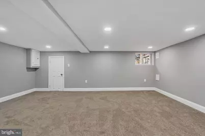327 Lyndhurst Street, Baltimore, MD 21229 - Photo 33