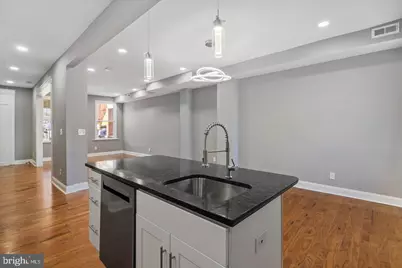 327 Lyndhurst Street, Baltimore, MD 21229 - Photo 9