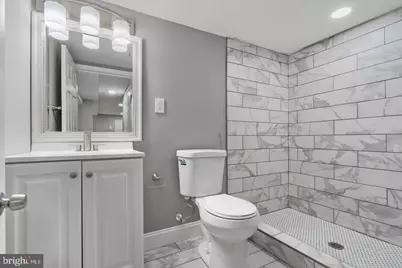 327 Lyndhurst Street, Baltimore, MD 21229 - Photo 35