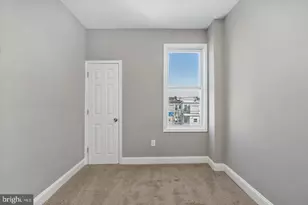 327 Lyndhurst St, Baltimore, MD 21229 - Photo 27