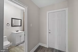4505 Park Heights Ave, Baltimore, MD 21215 - Photo 15