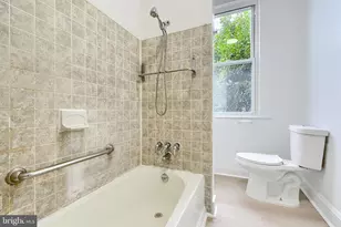 612 Cator Ave, Baltimore, MD 21218 - Photo 29