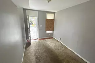 604 N Montford Ave, Baltimore, MD 21205 - Photo 3