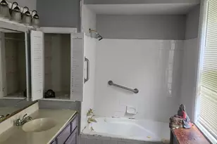 905 Cooks Ln, Baltimore, MD 21229 - Photo 15