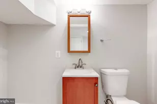 422 N Luzerne Ave, Baltimore, MD 21224 - Photo 29