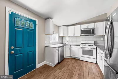 3217 Ravenwood Avenue, Baltimore, MD 21213 - Photo 9