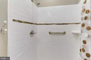 426 S Eden St, Baltimore, MD 21231 - Photo 17