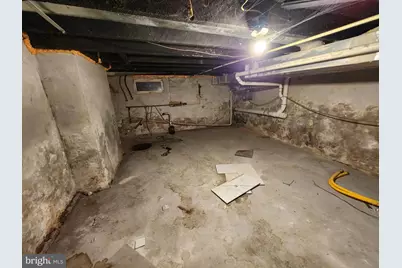 505 E 26th Street, Baltimore, MD 21218 - Photo 17