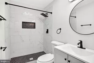 3808 6th St, Baltimore, MD 21225 - Photo 11