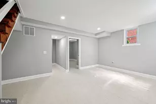 813 Wedgewood Rd, Baltimore, MD 21229 - Photo 35