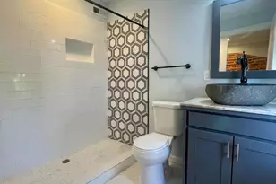 1904 Bank St, Baltimore, MD 21231 - Photo 17