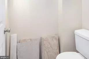 2544 W Fairmount Ave, Baltimore, MD 21223 - Photo 9