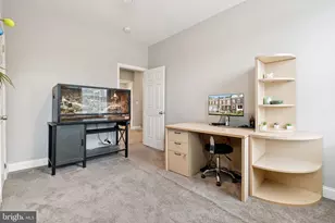 831 E 33rd St, Baltimore, MD 21218 - Photo 21