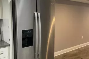 2437 Fleet St, Baltimore, MD 21224 - Photo 9