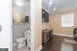 4415 Wentworth Rd, Baltimore, MD 21207 - Photo 15
