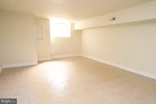 120 N Kenwood Ave, Baltimore, MD 21224 - Photo 23