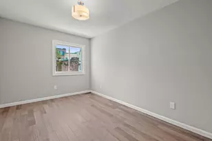 1015 S Kenwood Ave, Baltimore, MD 21224 - Photo 17