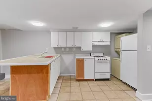 2310 Druid Park Dr, Baltimore, MD 21215 - Photo 17