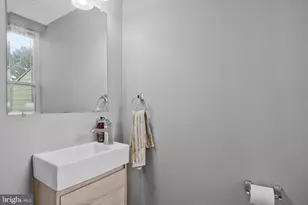 3417 Chestnut Ave, Baltimore, MD 21211 - Photo 7