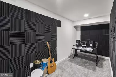 203 E Highfield Road, Baltimore, MD 21218 - Photo 43