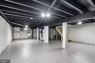 319 Lyndhurst St, Baltimore, MD 21229 - Photo 33