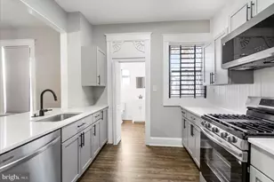 319 Lyndhurst St, Baltimore, MD 21229 - Photo 15