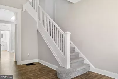 319 Lyndhurst Street, Baltimore, MD 21229 - Photo 7