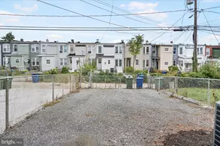 319 Lyndhurst St, Baltimore, MD 21229 - Photo 37