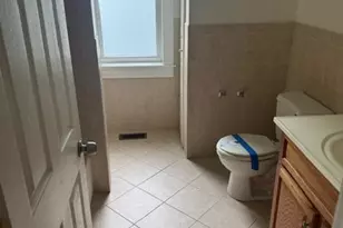 18 S Augusta Ave, Baltimore, MD 21229 - Photo 13