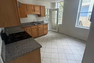 18 S Augusta Ave, Baltimore, MD 21229 - Photo 7