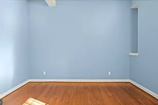 1100 N Calvert St, Baltimore, MD 21202 - Photo 15