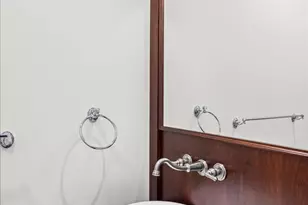 1100 N Calvert St, Baltimore, MD 21202 - Photo 23