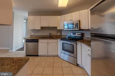 100 Harborview Drive #302, Baltimore, MD 21230 - Photo 37