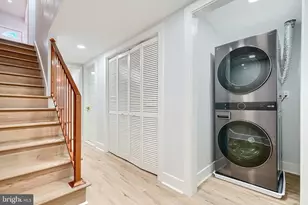 825 N Montford Ave, Baltimore, MD 21205 - Photo 29