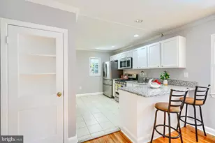 3202 Cedarhurst Rd, Baltimore, MD 21214 - Photo 9