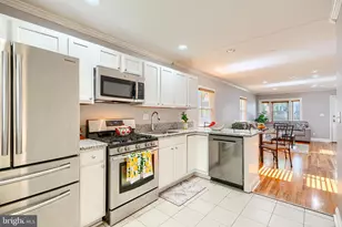 3202 Cedarhurst Rd, Baltimore, MD 21214 - Photo 13