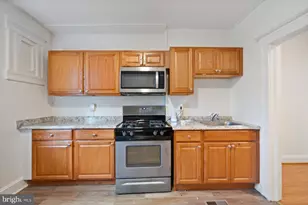 2803 W Mulberry St, Baltimore, MD 21223 - Photo 11