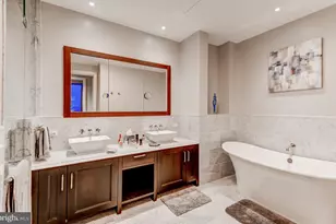 300 International Drive, Baltimore, MD 21202 - Photo 31