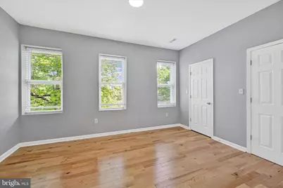 327 E 24th Street, Baltimore, MD 21218 - Photo 23