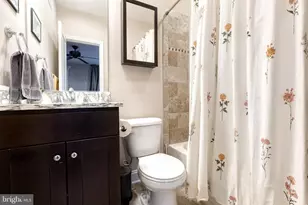 211 S Clinton St, Baltimore, MD 21224 - Photo 13