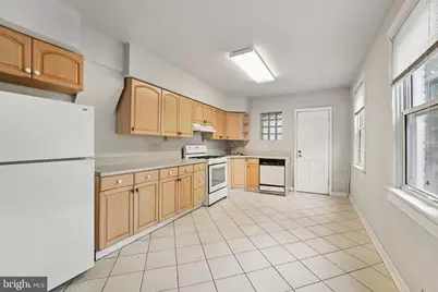 207 S Ann Street, Baltimore, MD 21231 - Photo 9