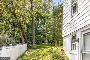 2304 Pickwick Rd, Baltimore, MD 21207 - Photo 27