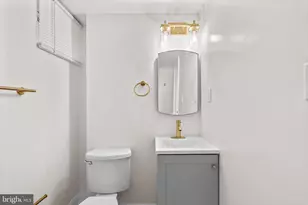 4145 Fairfax Rd, Baltimore, MD 21216 - Photo 35