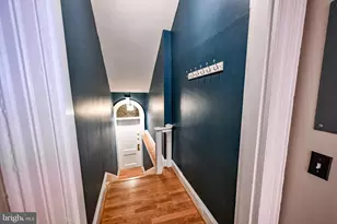 10 W Madison St, Baltimore, MD 21201 - Photo 17