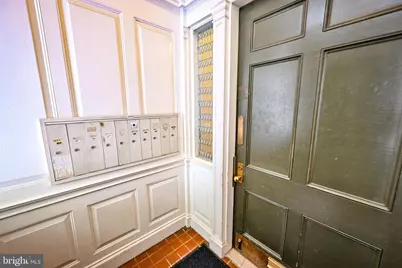 10 W Madison Street #21, Baltimore, MD 21201 - Photo 3